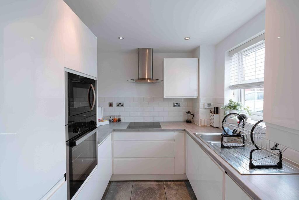 Stunning Abode 5 Min From Nec & Bhx, Pets Allowed Marston Green Exterior photo